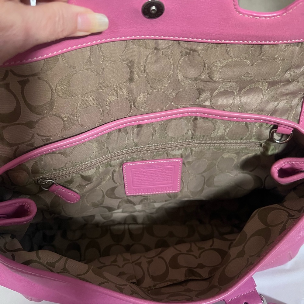 Coach Vintage Pink Leather Soho Satchel with Silver Hardware - Picture 6 of 12